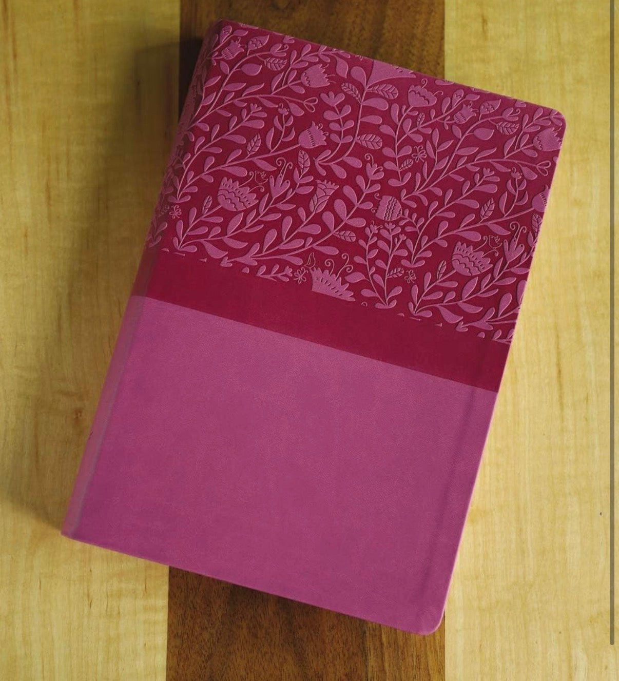 NIV Pink Leathersoft Super Giant Print Reference Bible