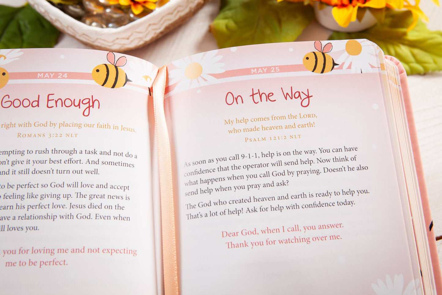 Daily Strength for Girls (Devotional, Back to School Gifts)