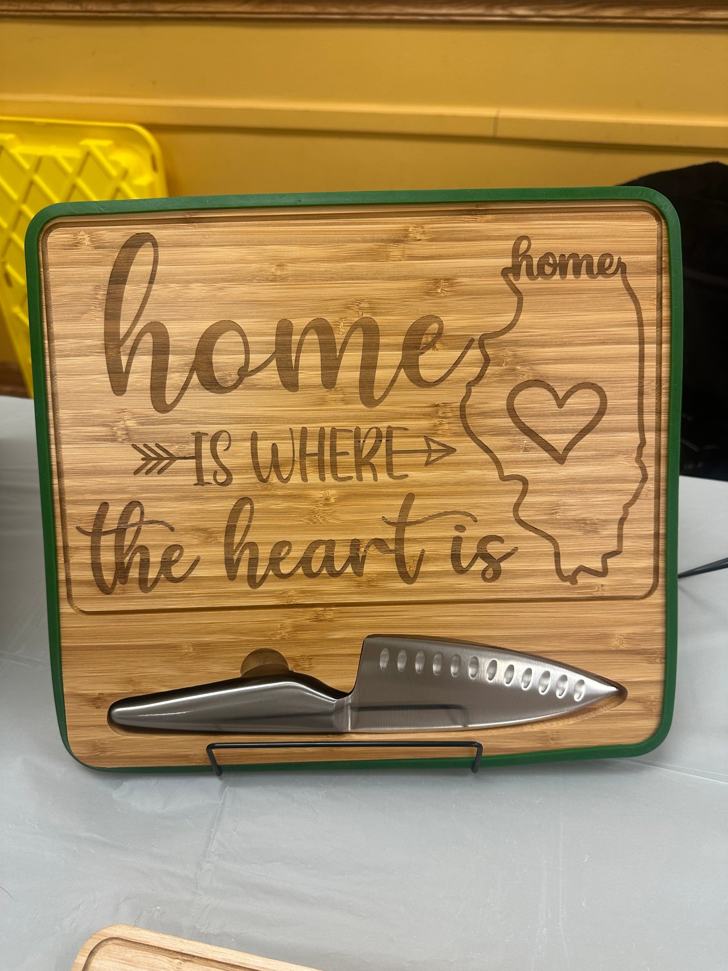 Custom State Bamboo Travel Cutting Board with Knife