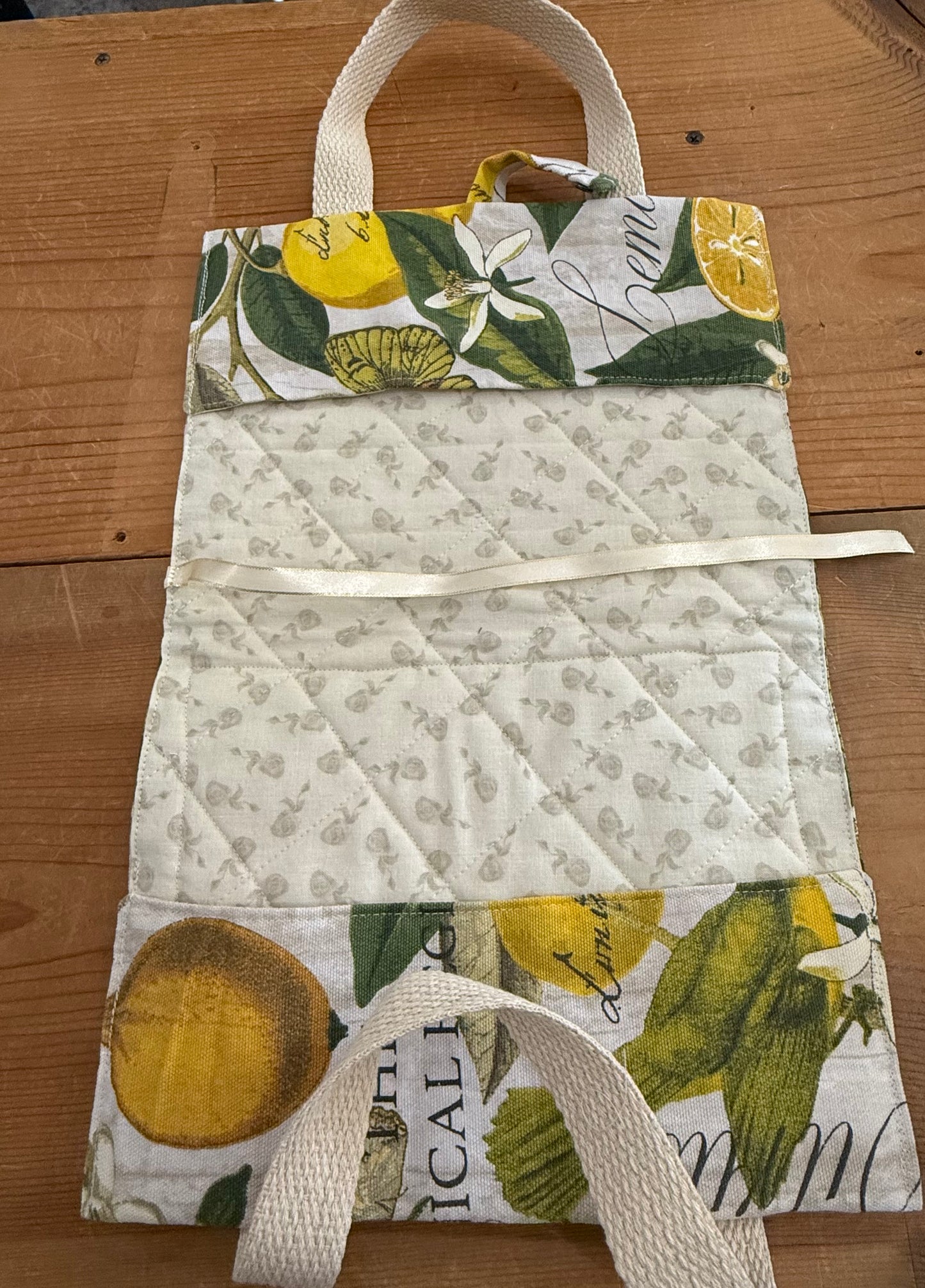 The Hope Chest Vintage Lemon Bible/Book Cover Tote
