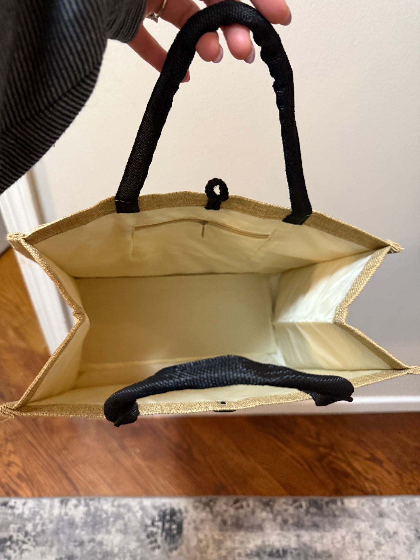 “Mama” Burlap Carry Tote