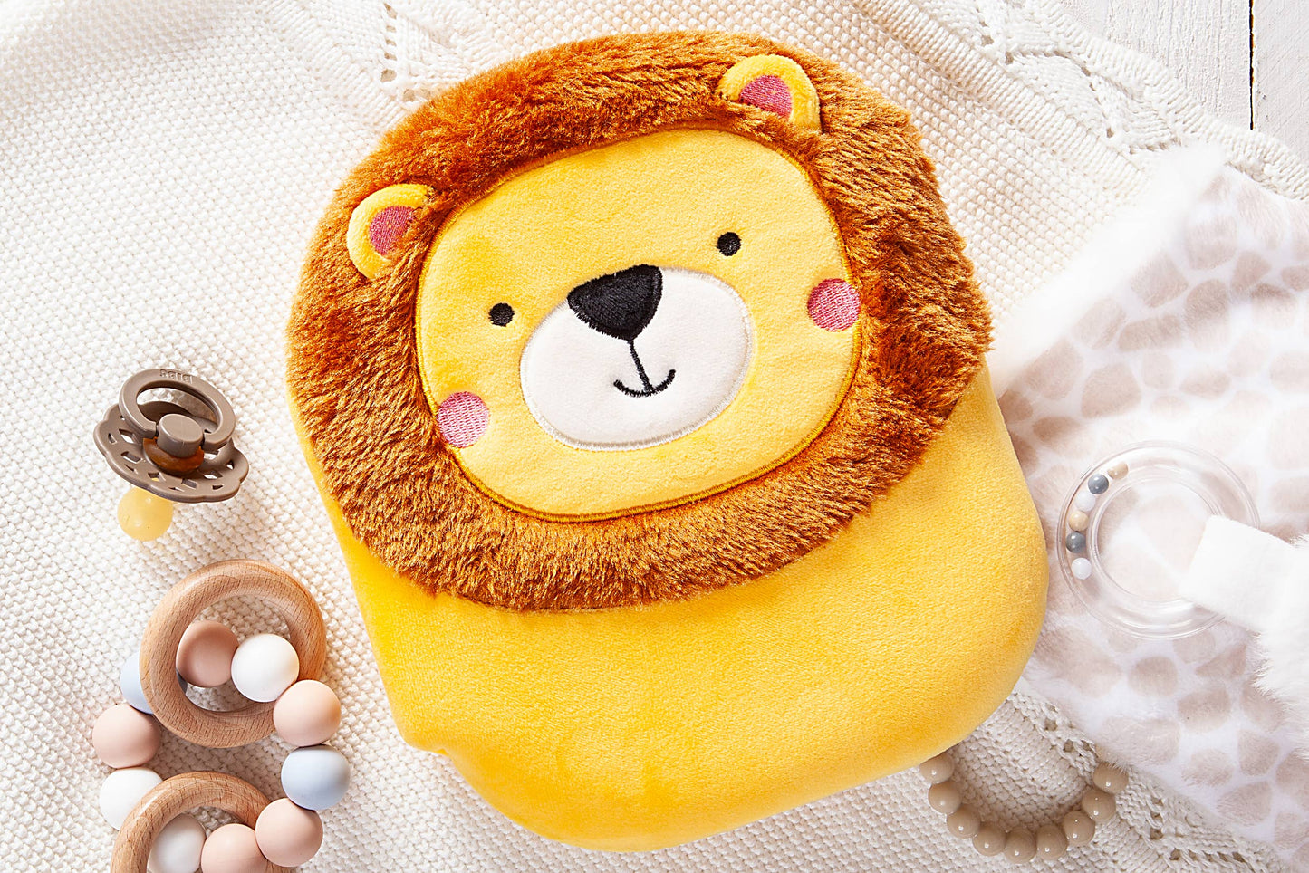 Squish and Snugg: Lion (Plush Book, Ages 3+)