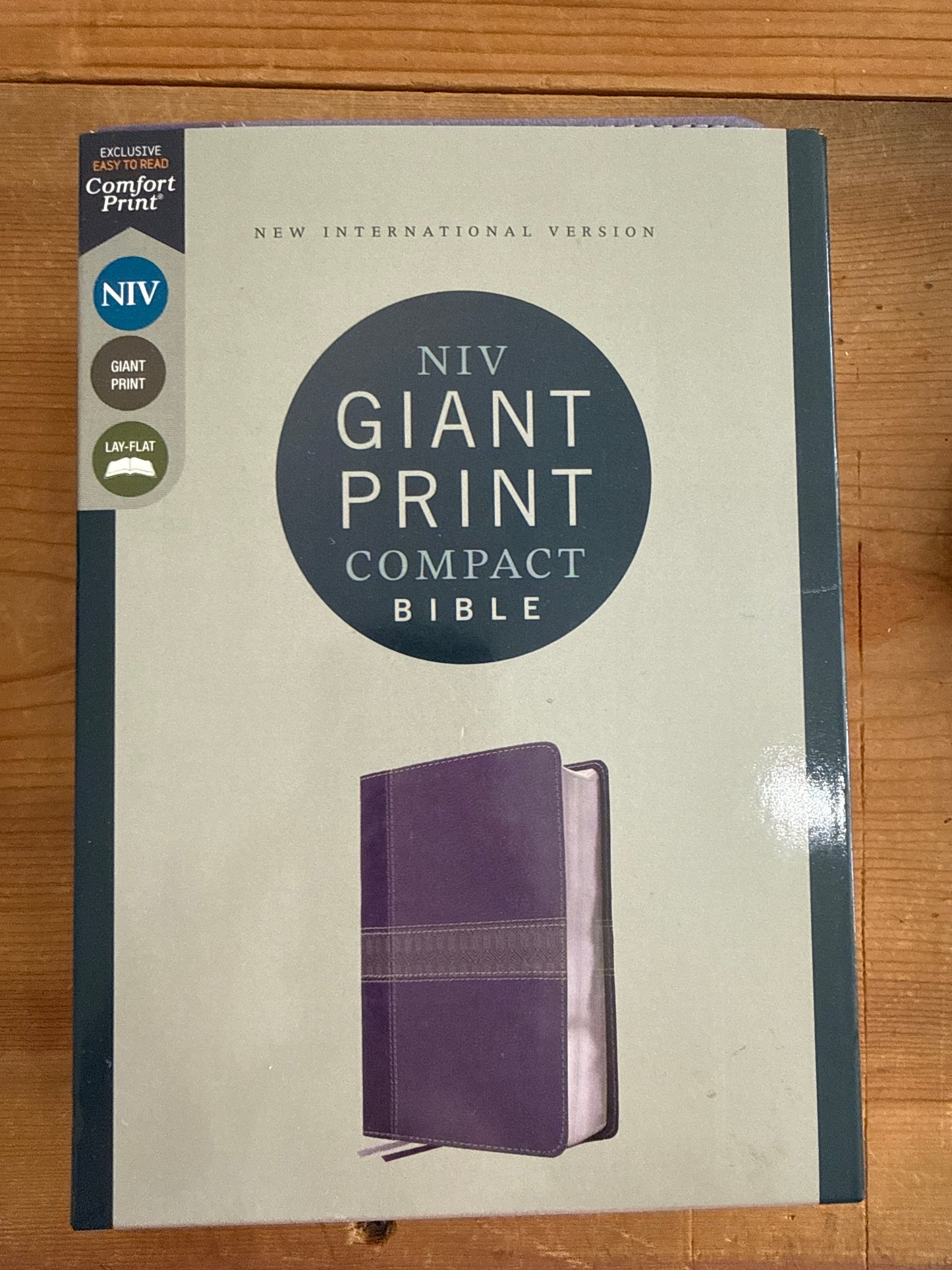 NIV Purple Leathersoft Giant Print Compact Bible