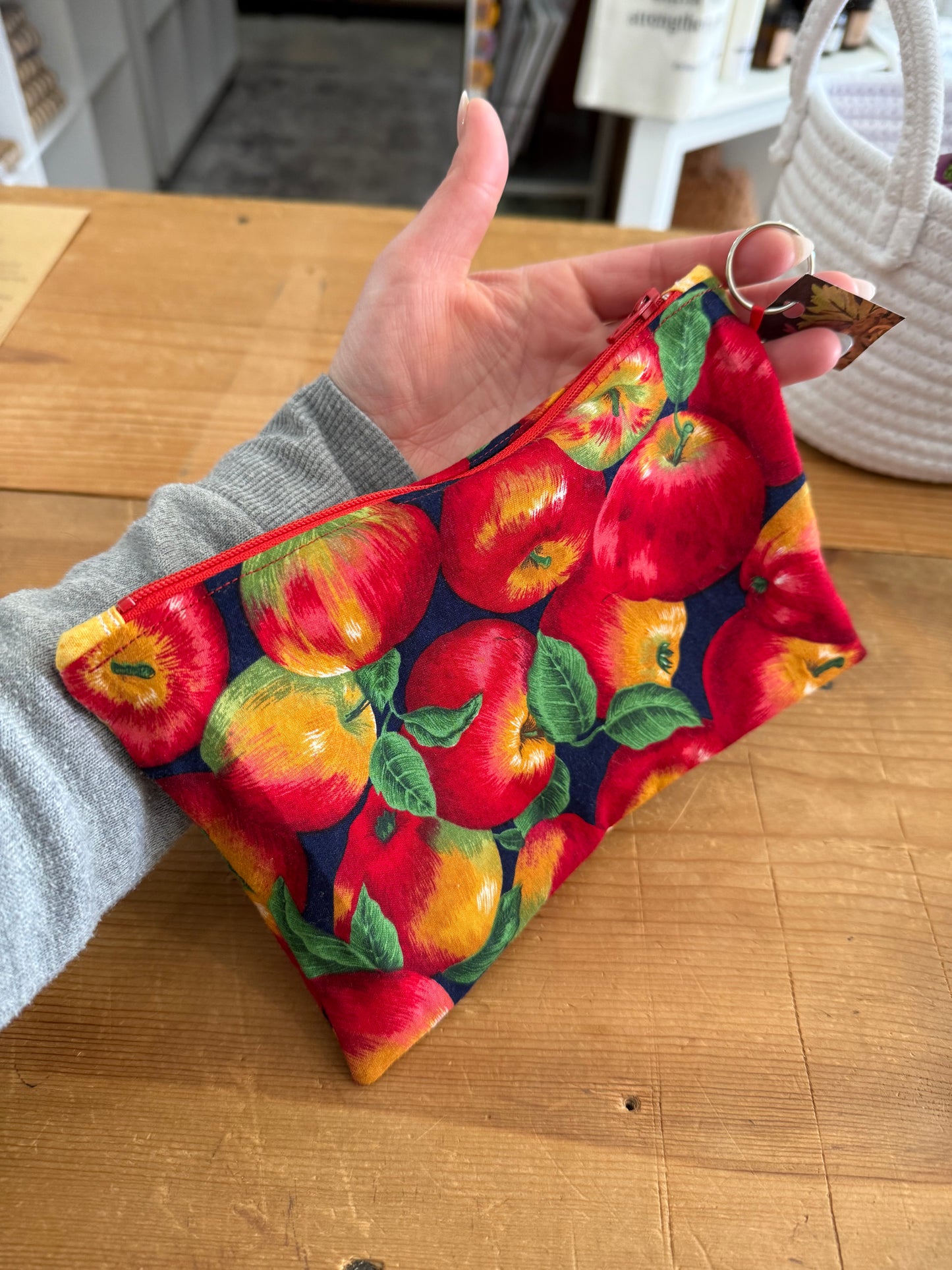 Three Sisters Shenanigans Hand Sewn Apple Accessory Bag