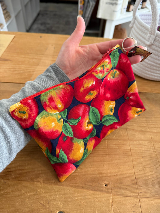 Three Sisters Shenanigans Hand Sewn Apple Accessory Bag