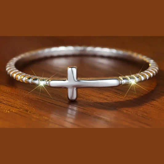 Elegant Sterling Silver Cross Rope Ring