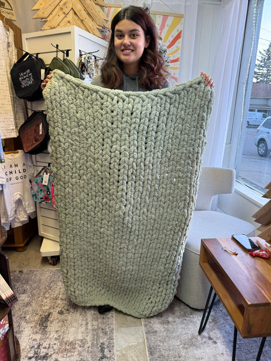 Hand Knit Chunky Blanket