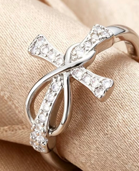 Stunning Adjustable Infinity Cross Ring
