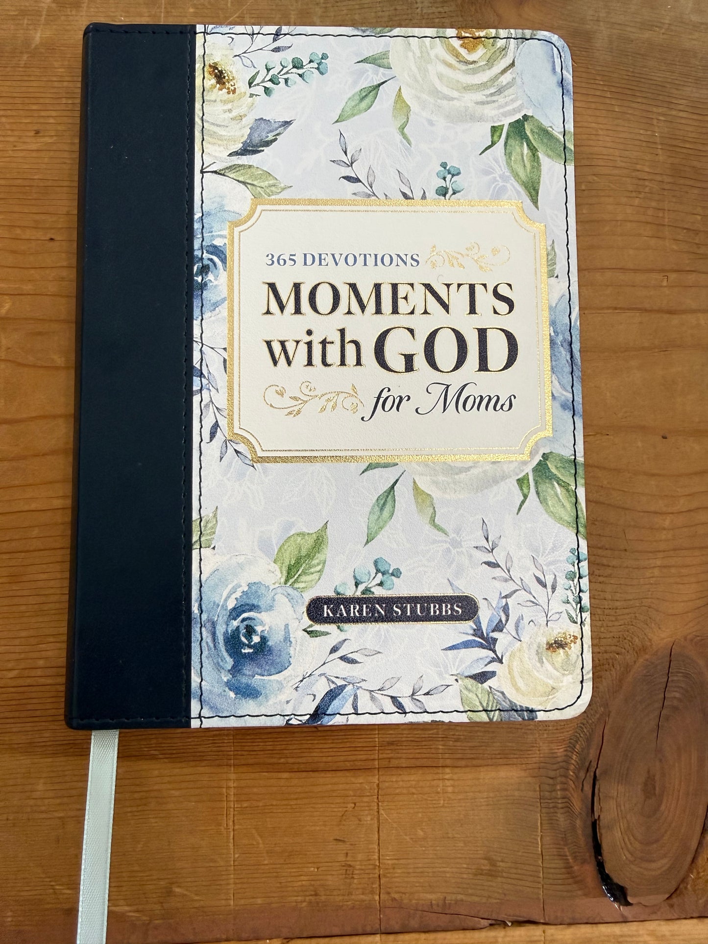 Moments With God for Moms Devotionals