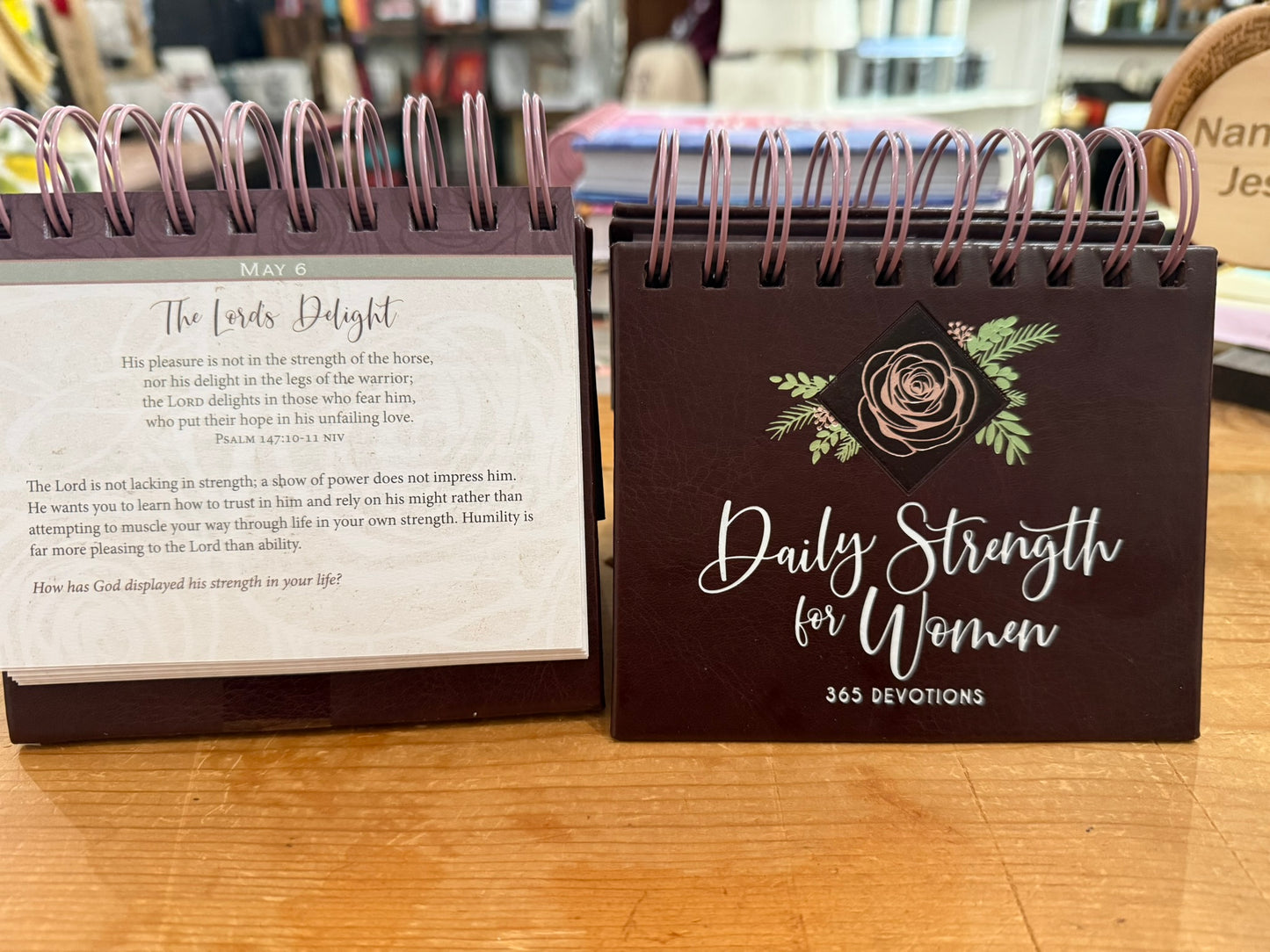 Daily Strength for Women-365 Devotionals