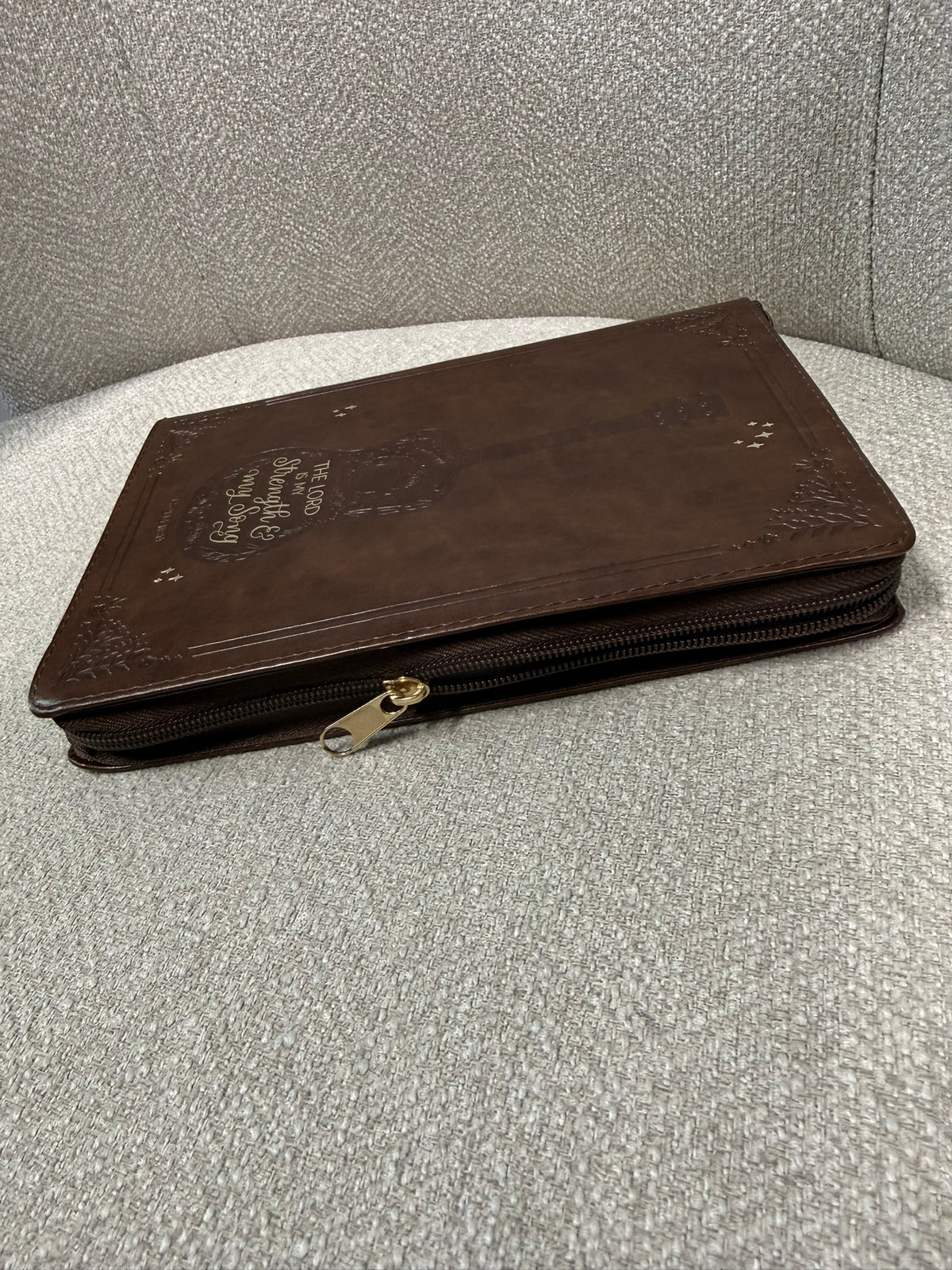 Brown PU Leather Zippered Psalm 118:14 Journal