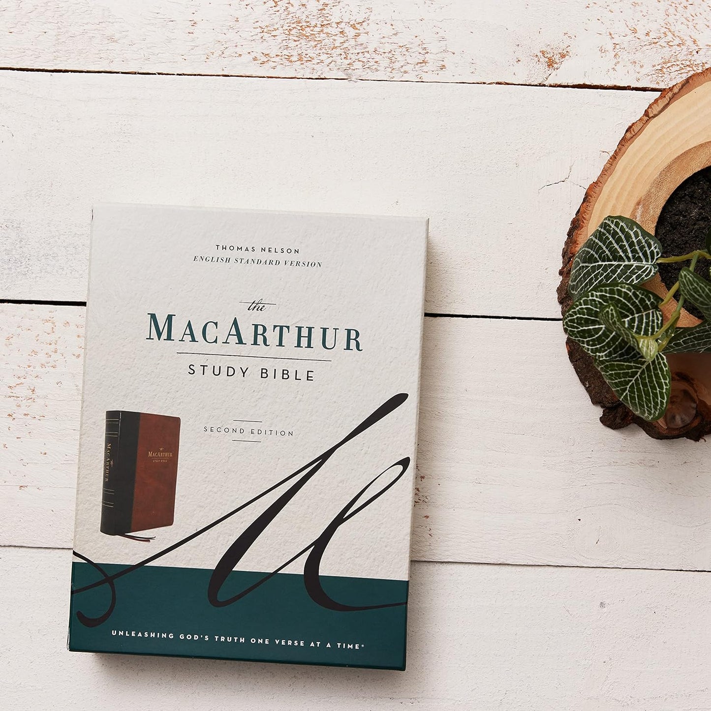 MacArthur Study Bible, ESV, Brown Leathersoft